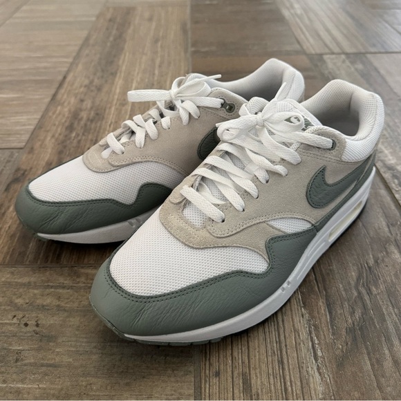Nike Air Max 1 SC 'Mica Green' size 11.5 - Picture 2 of 11